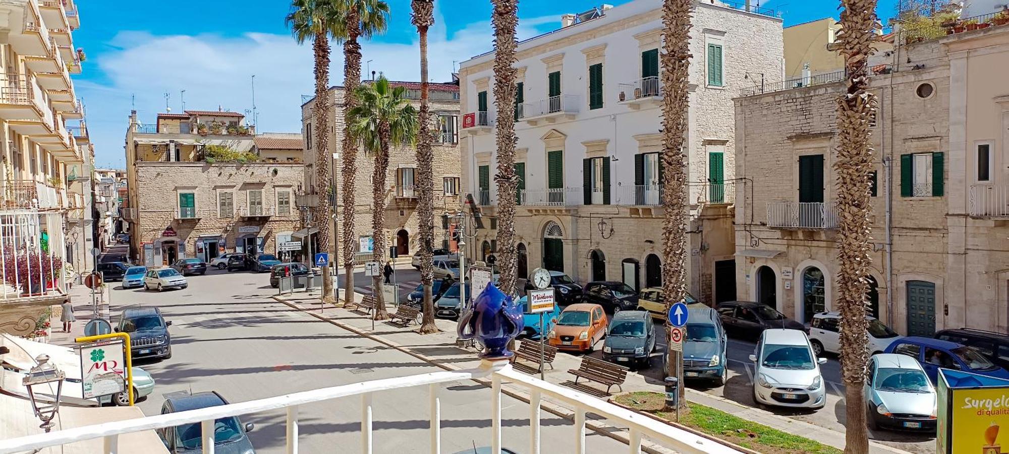 De Lucia Affittacamere - Elegante Appartamento Storico Nel Cuore Della Citta Terlizzi Esterno foto