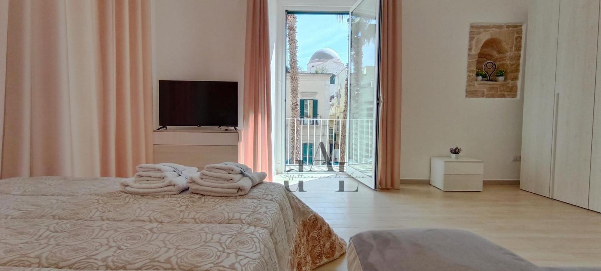 De Lucia Affittacamere - Elegante Appartamento Storico Nel Cuore Della Citta Terlizzi Esterno foto